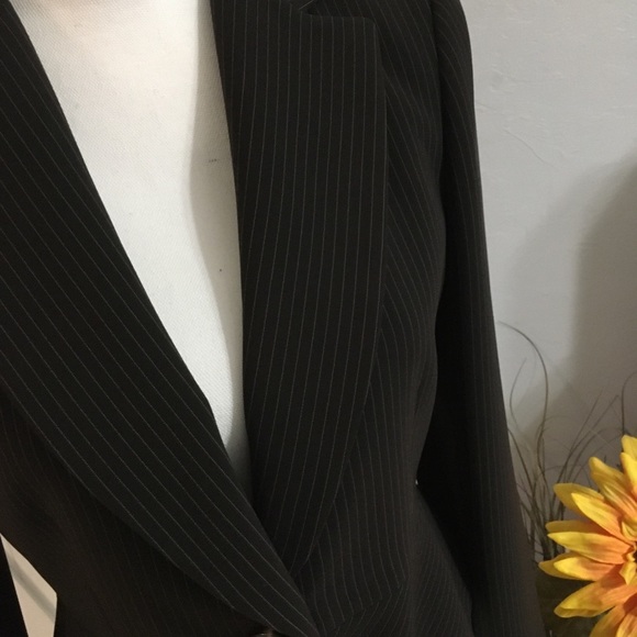 Tahari A.S.L., Black pinstripe, Blazer - Picture 7 of 9